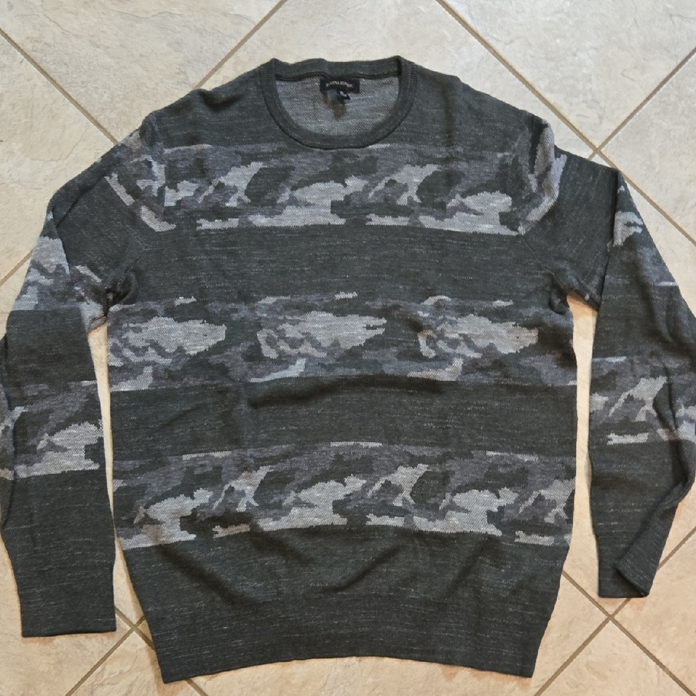 Banana Republic Men's Green & Grey Camouflage Crewneck Sweater XL 83% Cotton